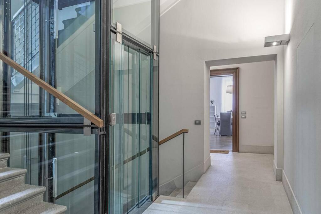 Palazzo Tergesteo Tirabora Suite Apartments 트리에스테 외부 사진