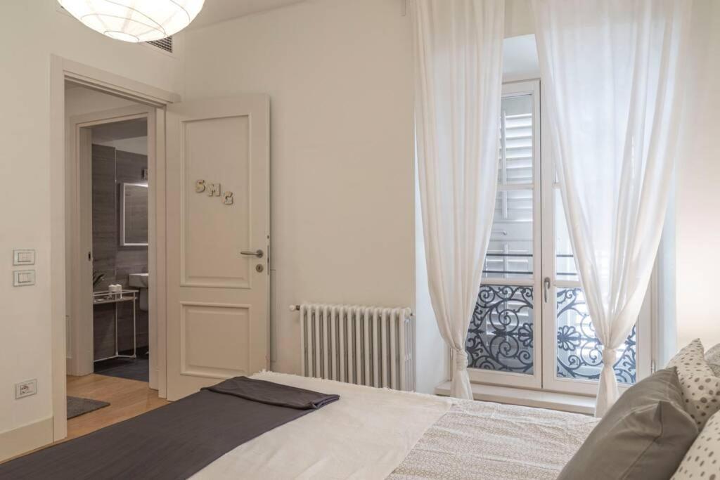 Palazzo Tergesteo Tirabora Suite Apartments 트리에스테 외부 사진